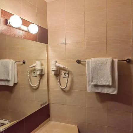 Rovno 3* ווידין