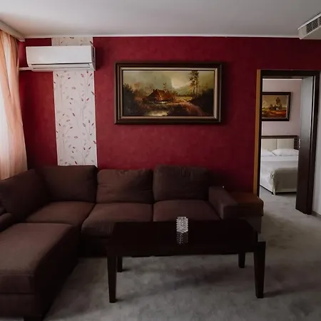 Hotel Rovno 3*